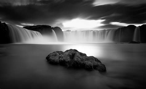 Iceland Monochrome - Holofoten Photography