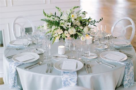 Low Centerpieces The Most Classic And Timeless Of All Avant Gardenia
