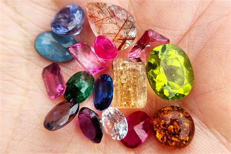 Natural Treated And Synthetic Gemstones Whats The Difference
