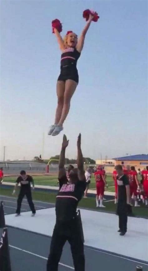 This Cheerleaders Epic Routine Is All The School Spirit You Need Abc News