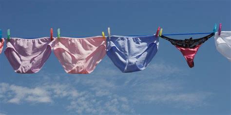 Why So Many Women Are Ditching Their Underwear Huffpost