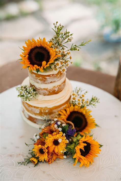 Pin On Sunflower Wedding Cake