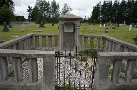 Black Diamond Cemetery Wa Outdoor Structures Cemeteries Gazebo