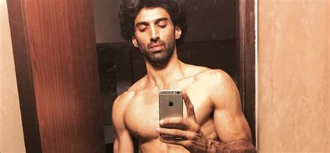 Aditya Roy Kapur Does A Wolverine In New Malang Poster Desi People Are Impressed By His Abs
