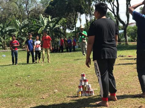 Gasing pernah menjadi satu permainan popular rakyat malaysia suatu ketika dahulu. Kembalikan Nostalgia Bermain Permainan Tradisi Ini Bersama ...