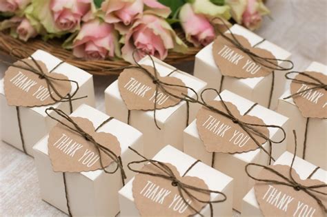 10 Wedding Favors Your Guests Actually Want Industry Directions