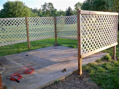 Free standing expandable portable vinyl picket fences color: DIY Patio Lattice Fence - add climbing Morning Glorys for ...