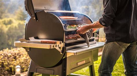 Pellet Grill Vs Gas Grill Which Is Better 2022 Guide