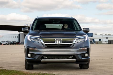Maybe you would like to learn more about one of these? 2020 Honda Pilot: 5 Pros and 4 Cons | News | Cars.com
