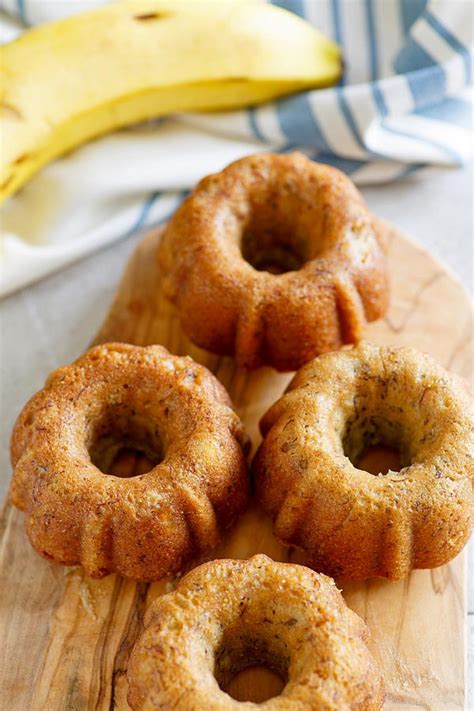 Stir to boil and remove from heat. Banana Bundt Cake (The Best Bundt Cake Recipe!) - Rasa ...