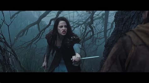 snow white and the huntsman official trailer 2 hd snow white and the huntsman image