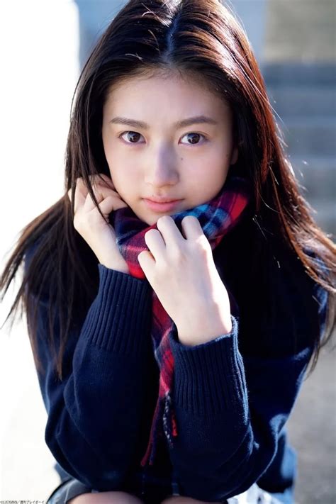 Akari Yoshida Image