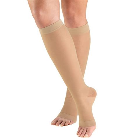 truform women s 15 20 mmhg knee high compression stockings