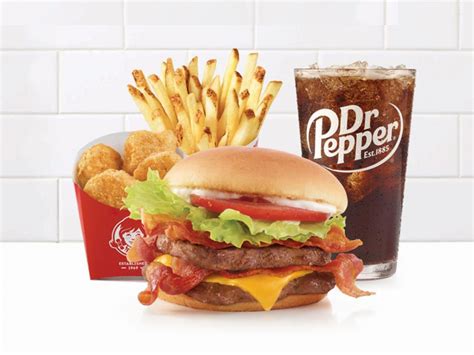 Wendys Brings Back 5 Giant Jr Bacon Cheeseburger Meal Deal Chew Boom