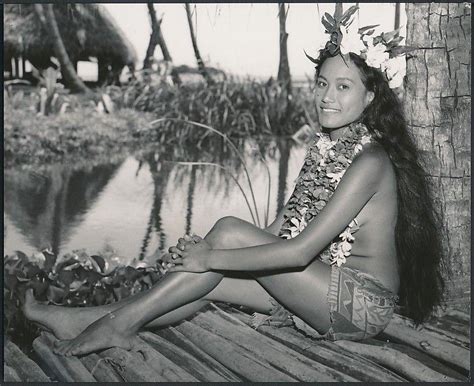 S Original Photo Tarita Teriipaia Exotic Asian Film Actress In Island Garb