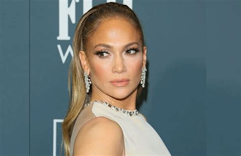 Jennifer Lopez y el vestido ideal para las novias fuera de lo común