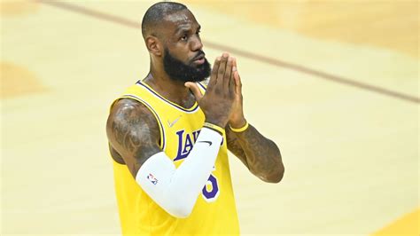 Lebron James Knee Misses Los Angeles Lakers Loss To Philadelphia 76ers Abc30 Fresno