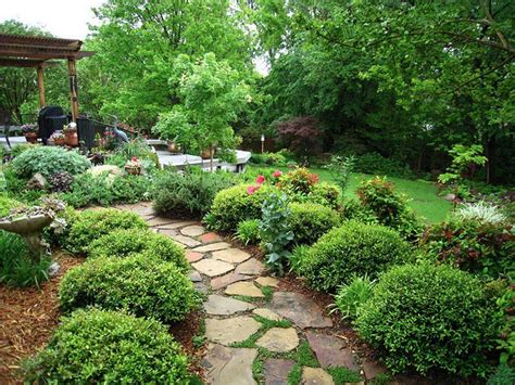 Beautiful Garden Paths Made Of Natural Stone Quiet Corner