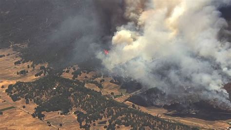 Photos Crews Battling Brush Fire In Pope Valley Area In Napa County Nearly 200 Homes Under