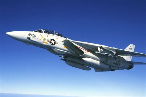 Real Navy Pilots Reveal What Was Fake About Top Gun