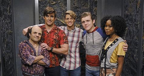 Nickalive Nickelodeon Usa To Premiere 100th Episode Of Henry Danger