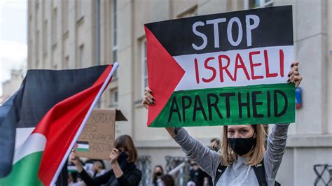 Amnesty Apartheid Report The Walls Protecting Israel Are Finally
