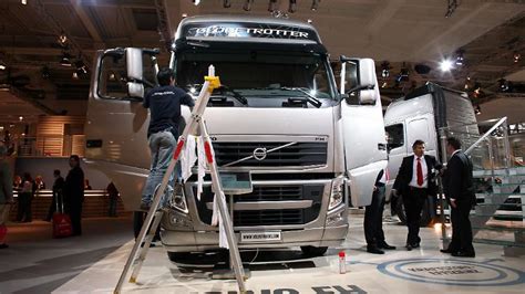 Der B Rsen Tag Daimler Und Volvo Kooperieren Bei Brennstoffzellen F R