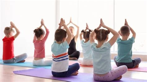 Yoga Para Niños Ideas Para Practicar En Casa Y En Familia Yoga Y
