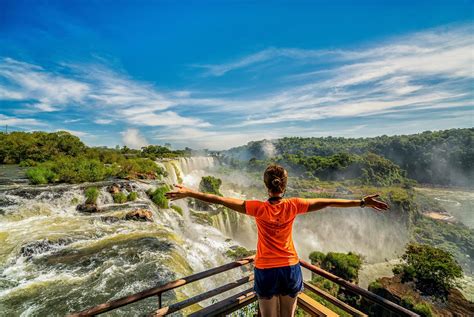 Day Tour To Iguazú Falls From Buenos Aires Say Hueque