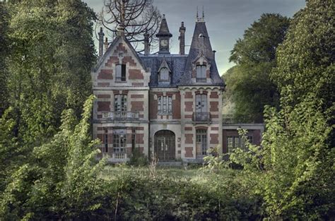Abandoned Mansion This Amazing Abandoned Mansion In The Wo Flickr