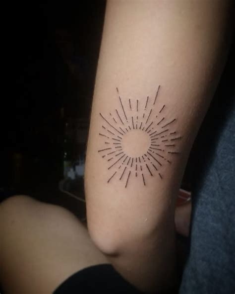 72 Best Sun Tattoo Design Ideas And Meaning 2021 Updated In 2021 Sun