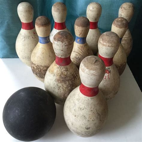 Vintage Duckpin Bowling Set Duck Pin Duck Pins Bowling Bottles