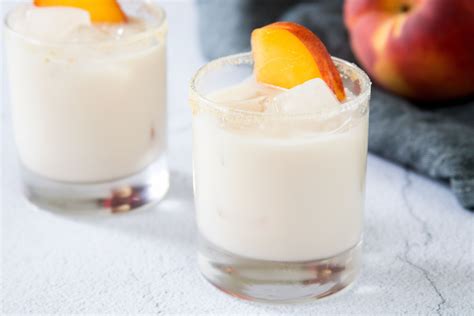 Peach Cobbler Cocktail Recipe With Ciroc Peach Vodka