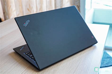 Lenovo Thinkpad X1 Carbon 7th Gen Review One Of The