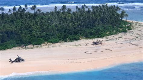 3 Men Marooned In The Pacific Are Rescued After Writing Sos In The Sand