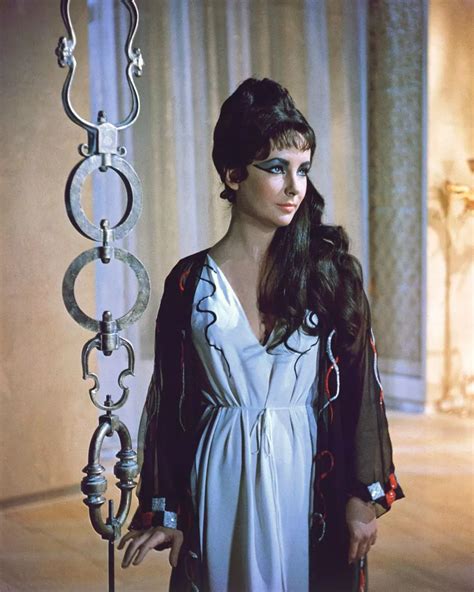 Cleopatra Starring Elizabeth Taylor And Richard Burton Mirror Online