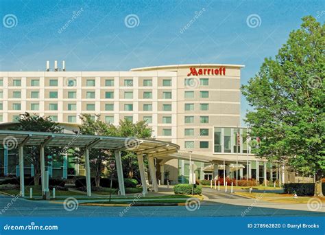 Front Of Atlanta Airport Marriott Editorial Image Image Of Structure