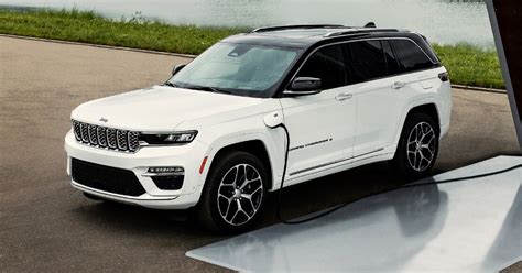 Heres Everything We Know About The Upcoming 2022 Jeep Grand Cherokee 4xe