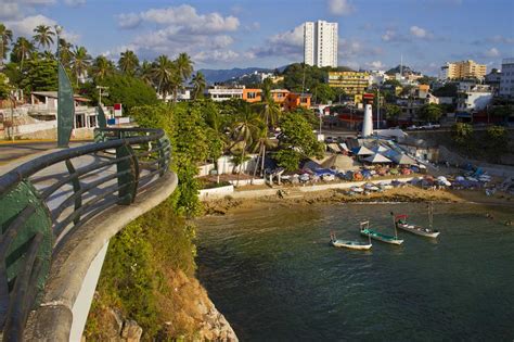 On this page you can find the current local time in acapulco, mexico. Acapulco de Juarez Travel Costs & Prices - Beaches ...