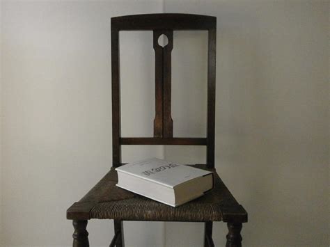 sewn fashion 百年前の椅子、 百年前の本