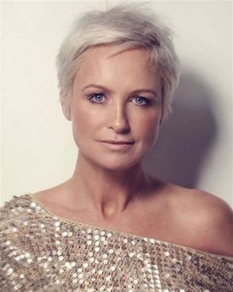 They help women look much younger; 25 Easy Short Pixie & Bob Haircuts for Older Women Over 50 ...