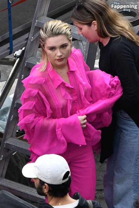 Florence Pugh Flashes Her Nude Tits During A Shoot For Valentinos New