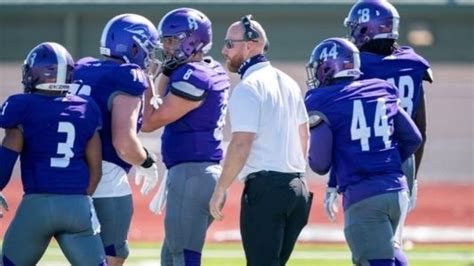 Football Stays Perfect In Conference With Win Against Lyon Sagu