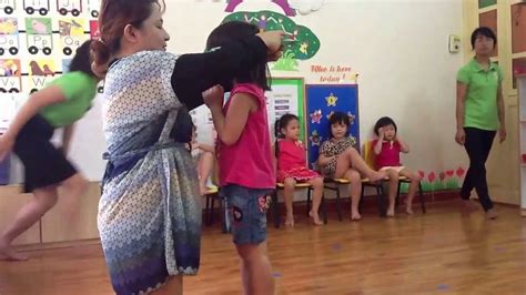 Listen to english conversation with audio. Fun activity of Kindergarten class - YouTube