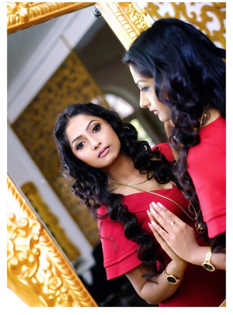 Nayanathara Wickramarachchi Srilankan Models Photo Of The Day Ceylonface Actress And Models
