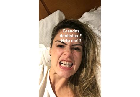Foto Ex Bbb Ana Paula Renault Publicou Alguns V Deos Em Seu Snapchat Pedindo Um Tratamento