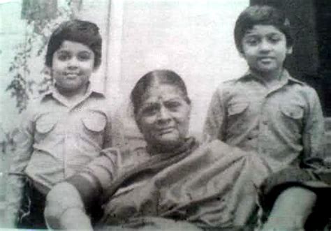 The photo of kanimozhi in the now trending photos, sivakumar's whole family is present and a young suriya and karthi are also. Tamil Actor Surya And Karthi Childhood photos - Actor ...
