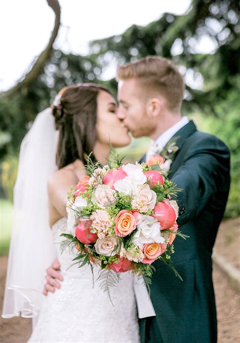 This Dreamy Coral Wedding Will Inspire You With Romantic Ideas