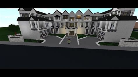 How To Decorate A French Colonial Mansion Welcome To Bloxburg Youtube