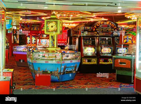 Amusement Arcades Hi Res Stock Photography And Images Alamy